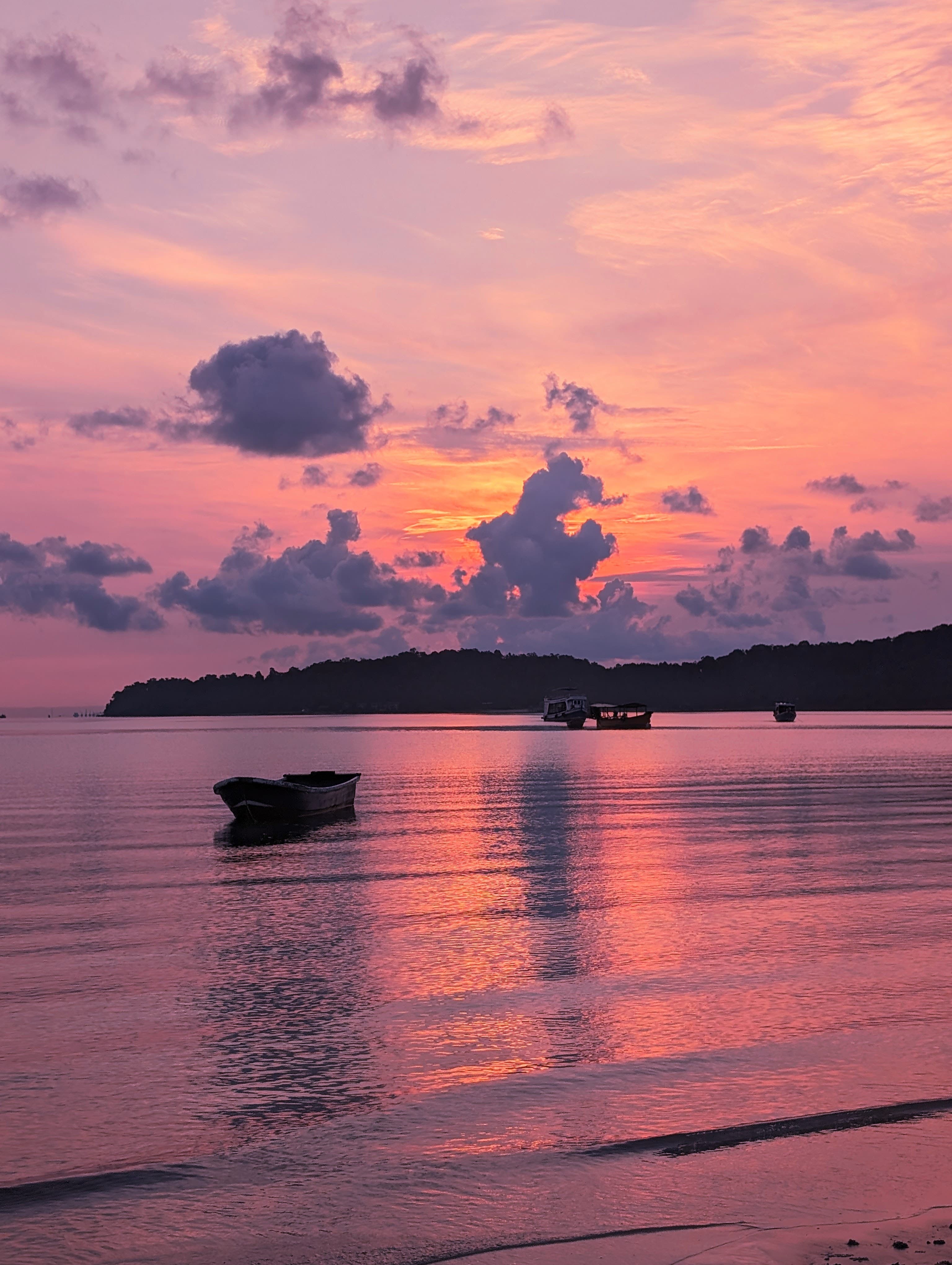 Magnifique lever de soleil à Koh Rong Sanloem